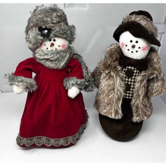 No brand Plush Weighted Snow Couple 14 inches tall Pre-Owned in good condition - Picture 1 of 3